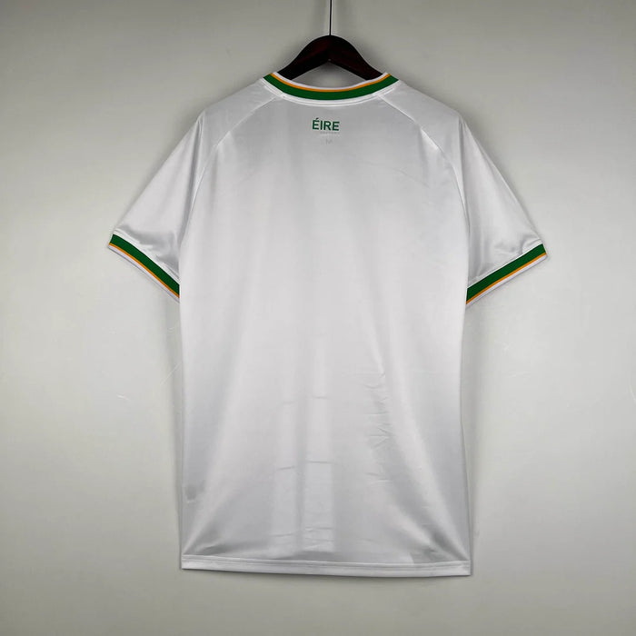 Camiseta de fútbol visitante de Irlanda 2023