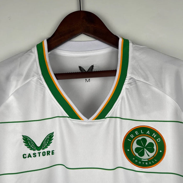 Camiseta de fútbol visitante de Irlanda 2023